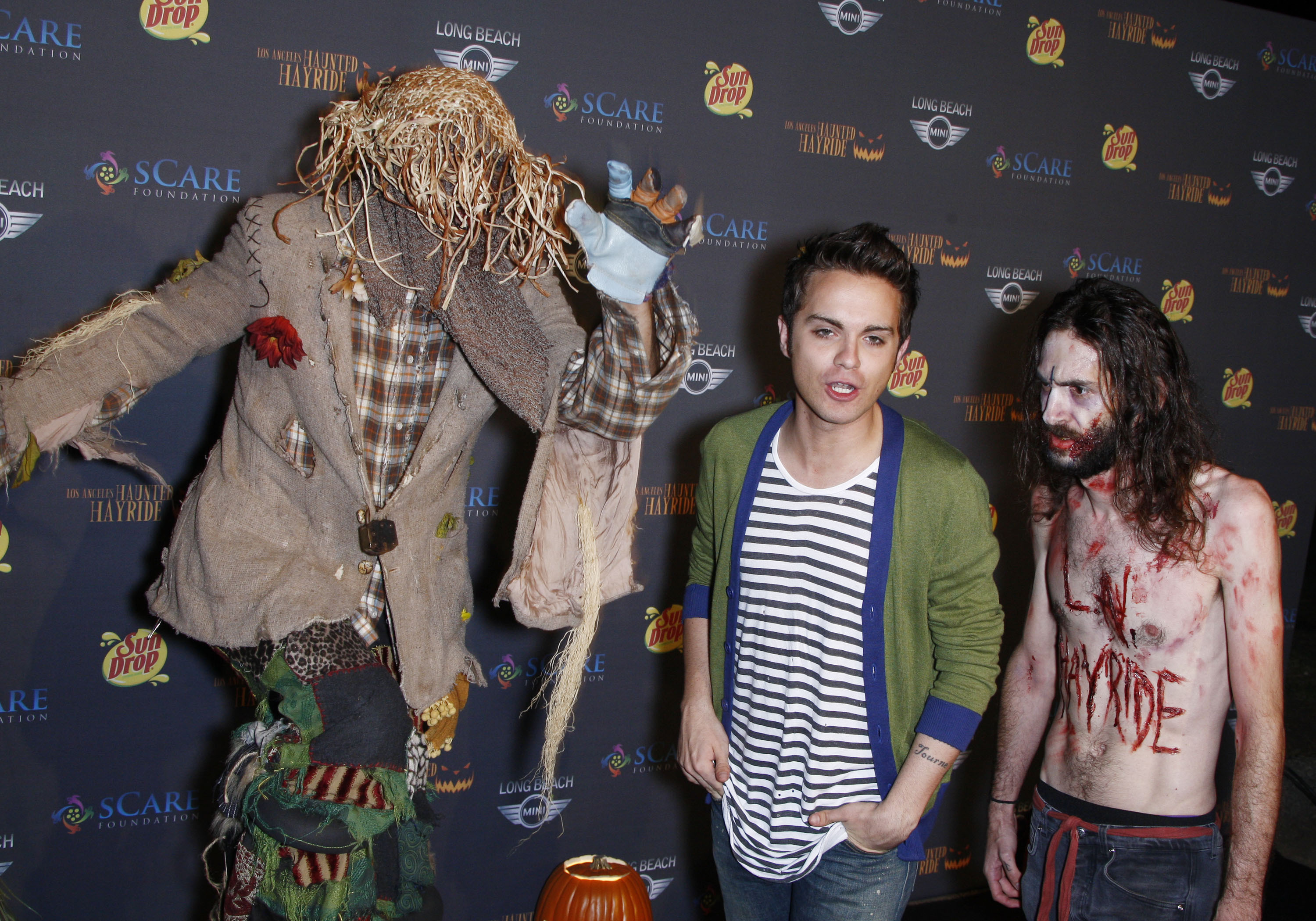 3rd annual Los Angeles Haunted Hayride VIP opening night - Photos | Picture 100082